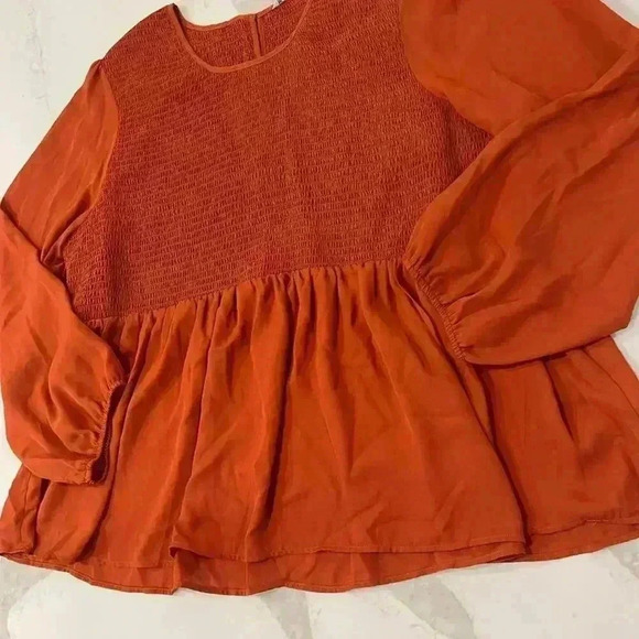 Cato Burnt Orange Smocked Peplum Blouse Women’s 22/24W Keyhole Back Scoop Neck - Picture 2 of 6